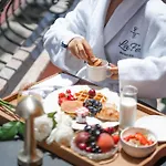 Lafe Boutique Hotel 4*