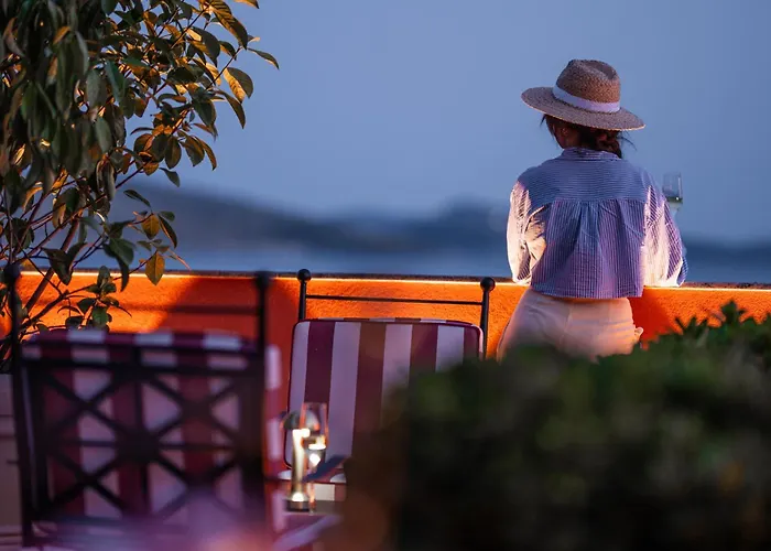 Lafe Boutique Hotel Hotell 4*