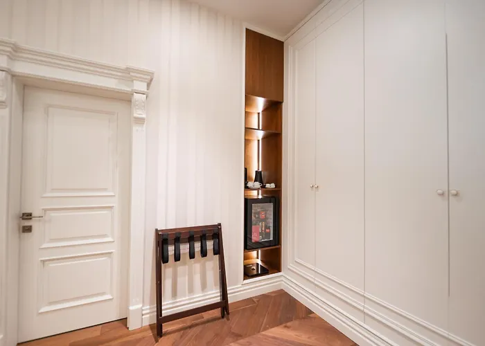 Lafe Boutique Hotel 4*