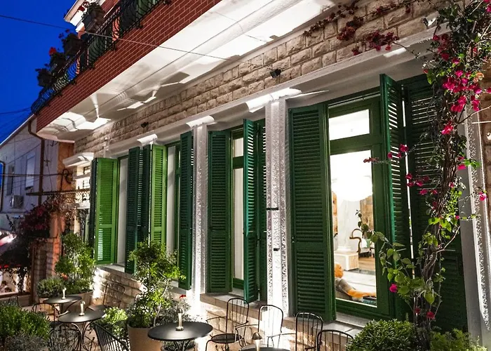 Lafe Boutique Hotel 4*