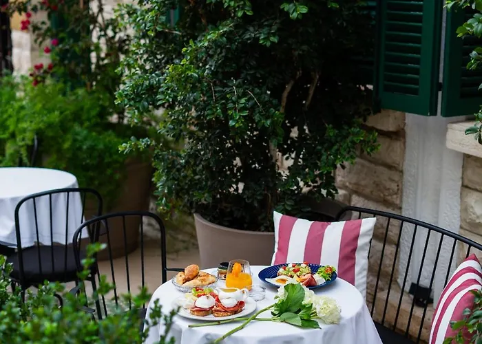 Lafe Boutique Hotel 4*